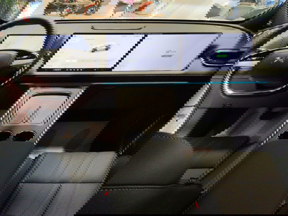 XPeng G9 nuova a Pescara (13)