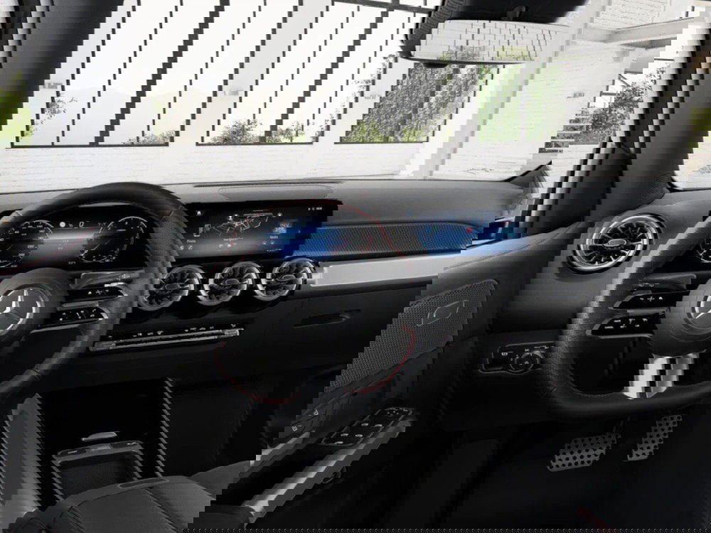 Mercedes-Benz GLB nuova a Ancona (10)