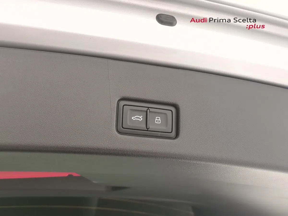 Audi Q4 Sportback usata a Avellino (16)