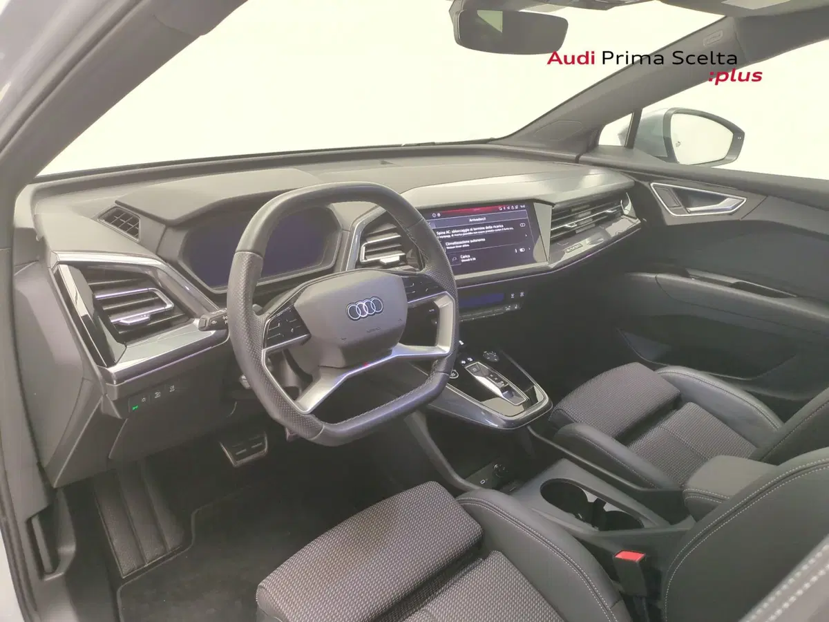 Audi Q4 Sportback usata a Avellino (19)