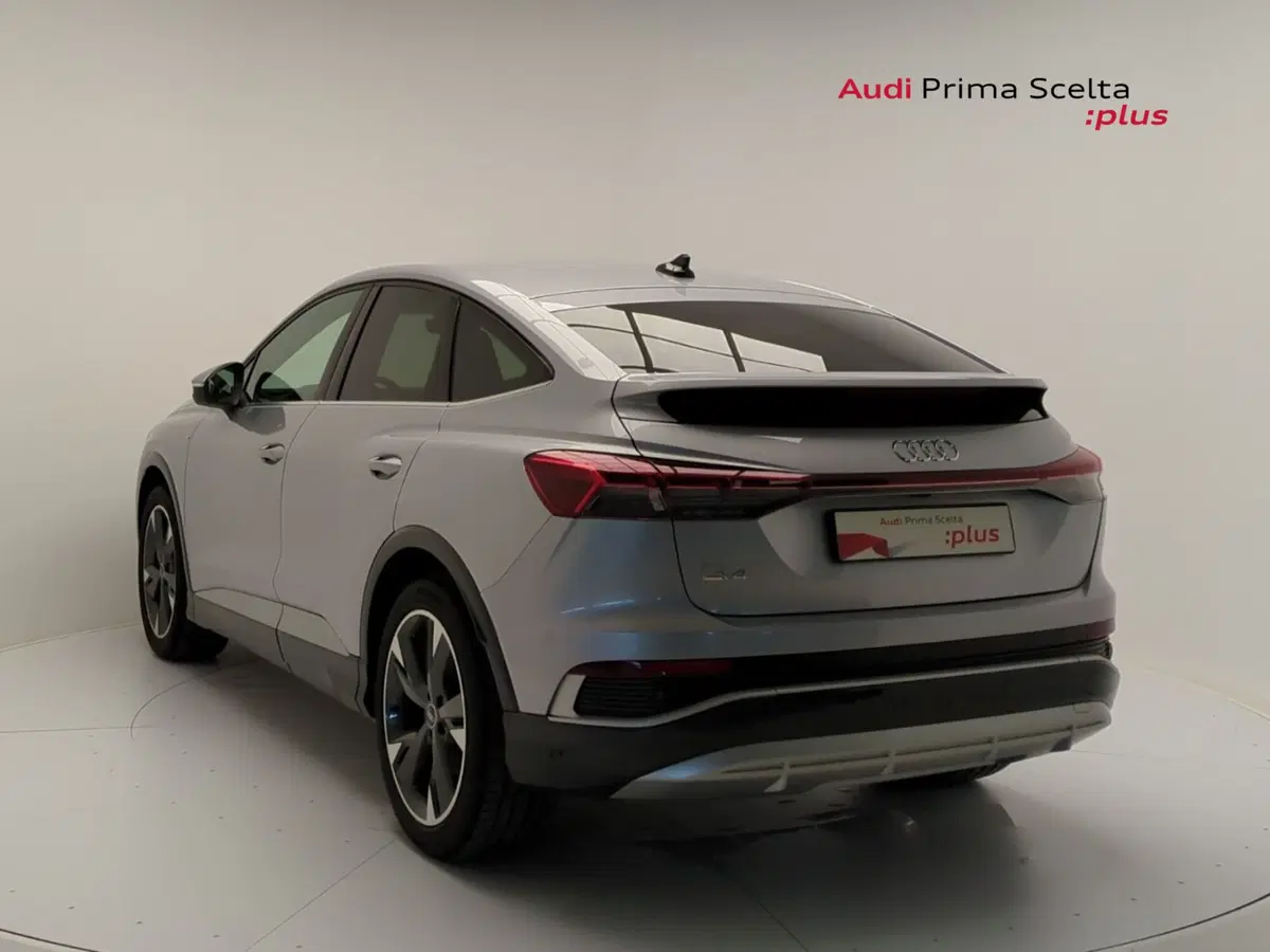 Audi Q4 Sportback usata a Avellino (5)