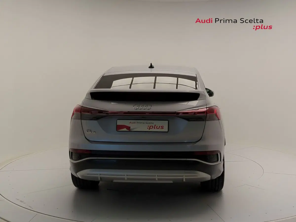 Audi Q4 Sportback usata a Avellino (6)