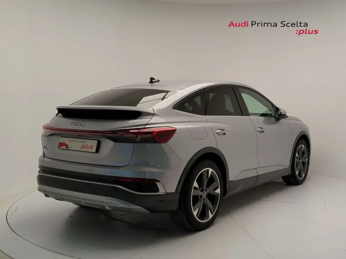 Audi Q4 Sportback usata a Avellino (7)