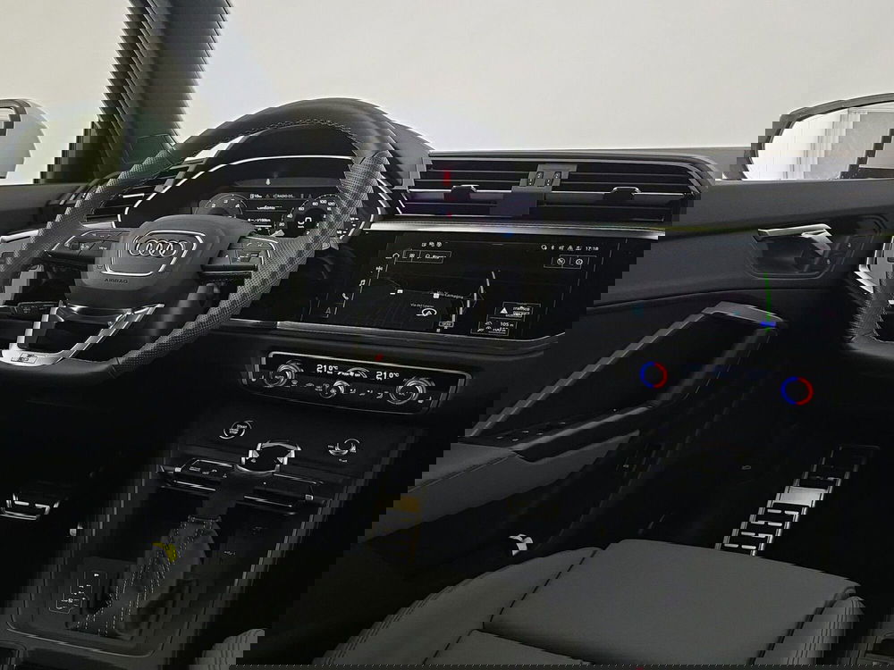 Audi Q3 Sportback nuova a Alessandria (11)