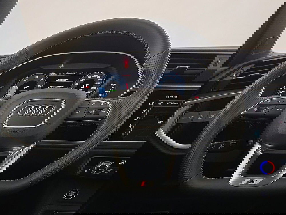 Audi Q3 Sportback nuova a Alessandria (12)