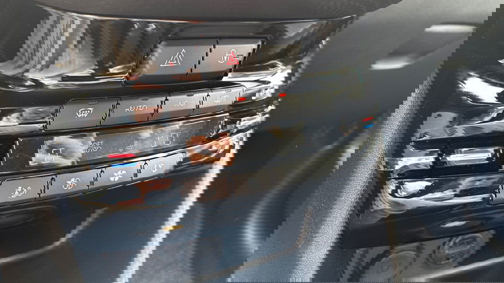 Peugeot 2008 usata a Treviso (9)