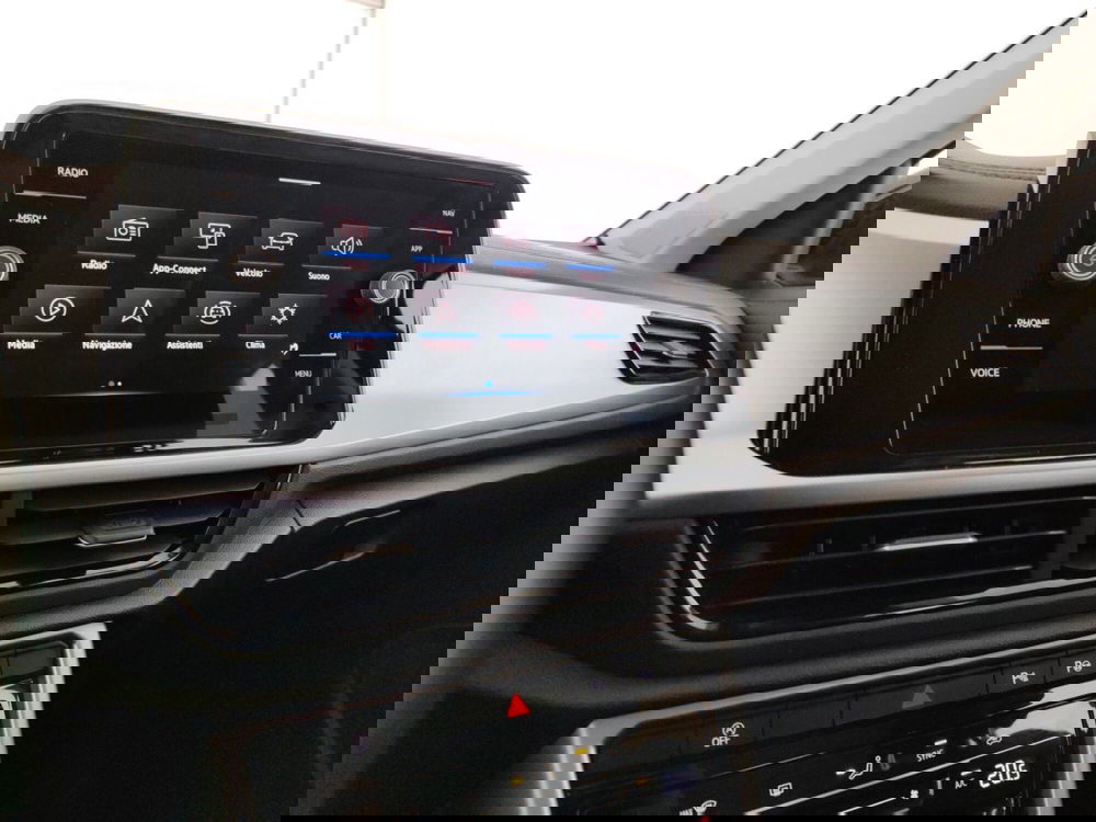 Volkswagen T-Roc usata a Massa-Carrara (15)