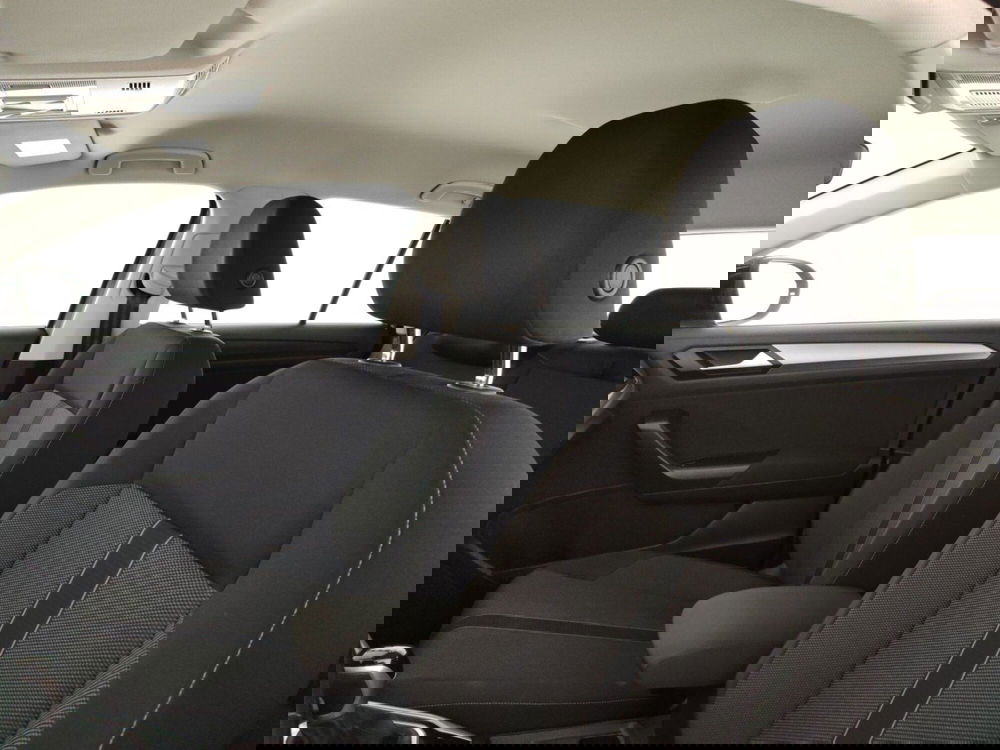 Volkswagen T-Roc usata a Massa-Carrara (9)