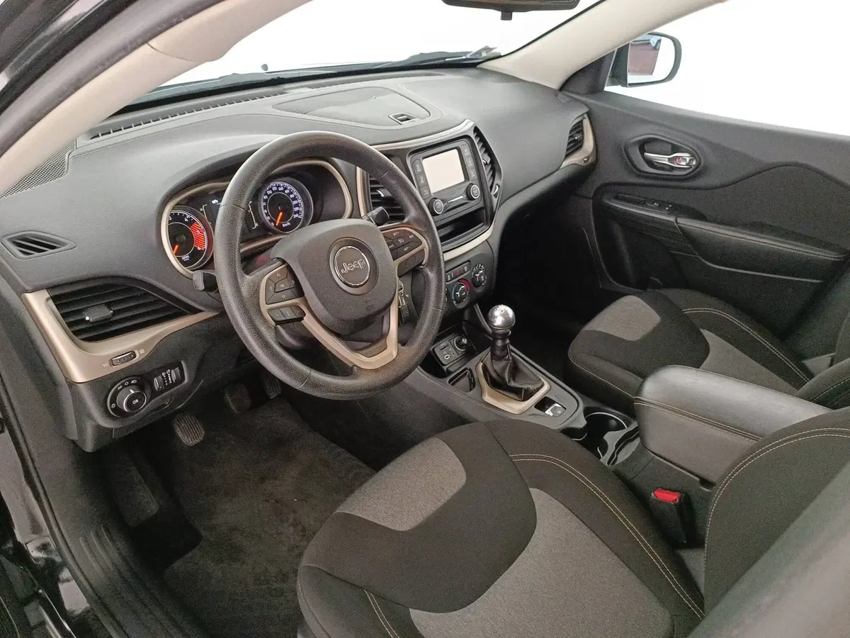 Jeep Cherokee usata a Treviso (11)