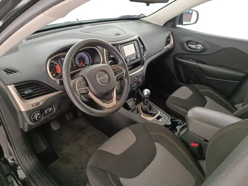 Jeep Cherokee usata a Treviso (11)