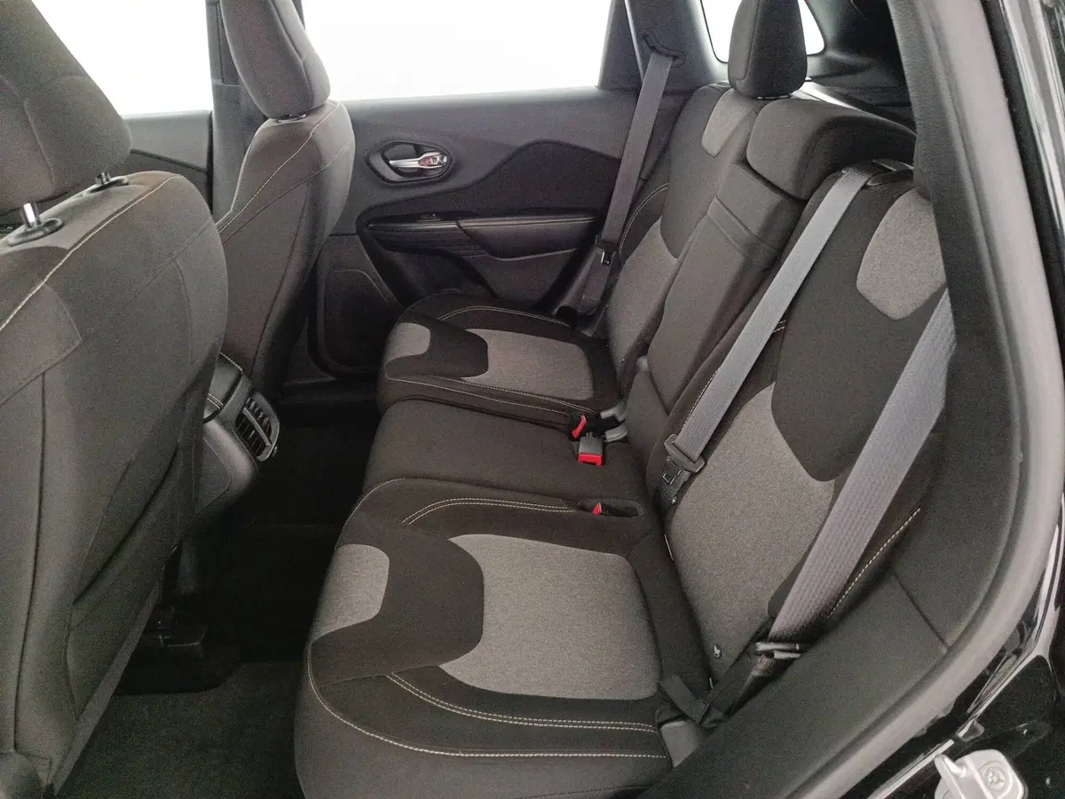 Jeep Cherokee usata a Treviso (14)