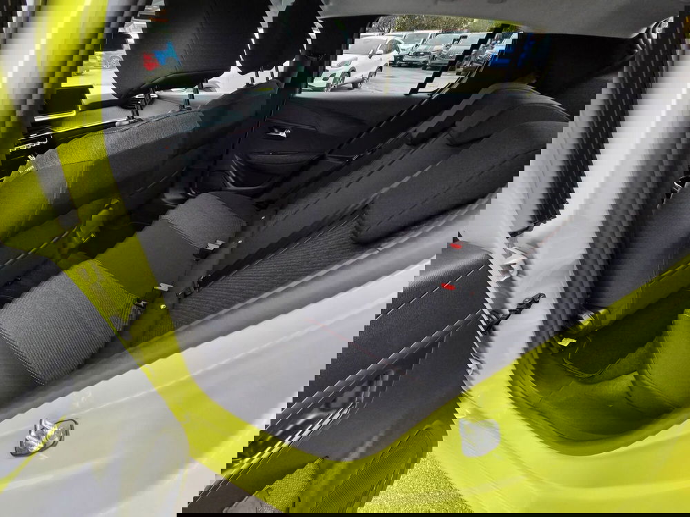 Peugeot 208 nuova a Belluno (6)