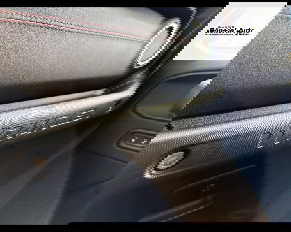 Jeep Wrangler Unlimited usata a Lucca (15)