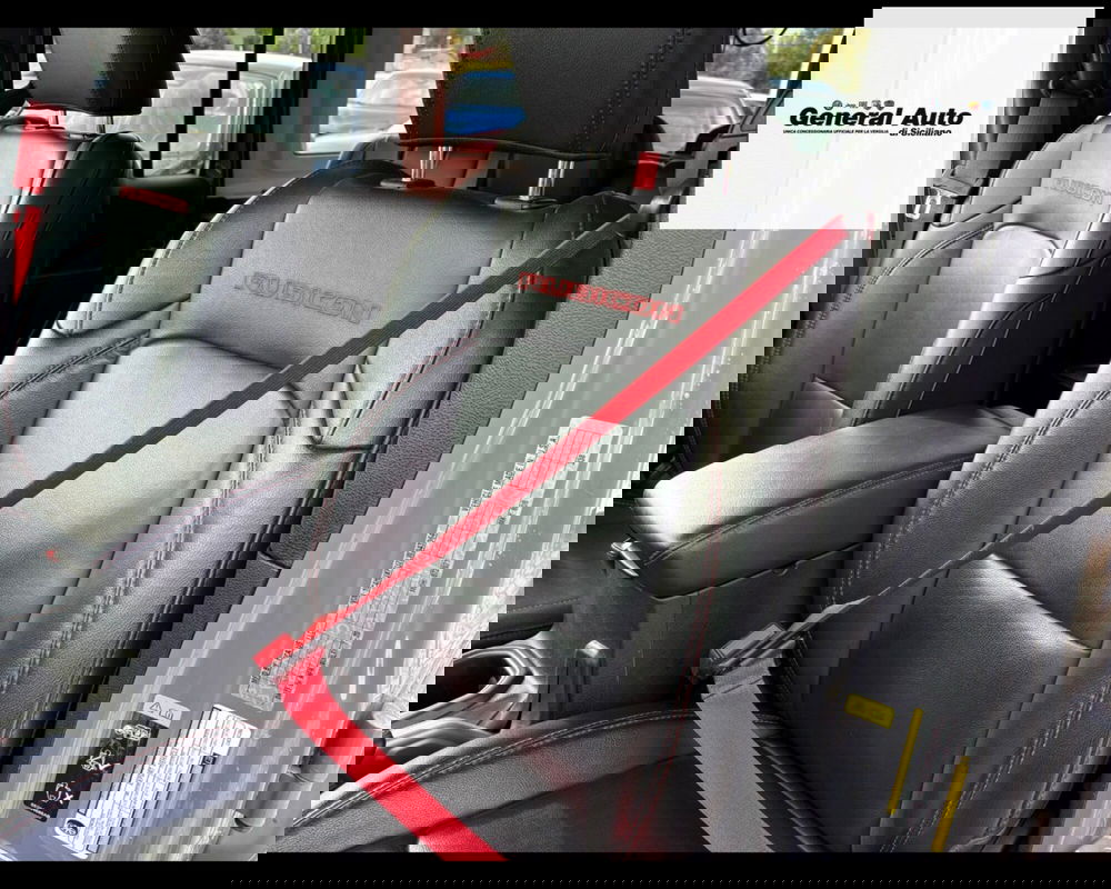 Jeep Wrangler Unlimited usata a Lucca (16)