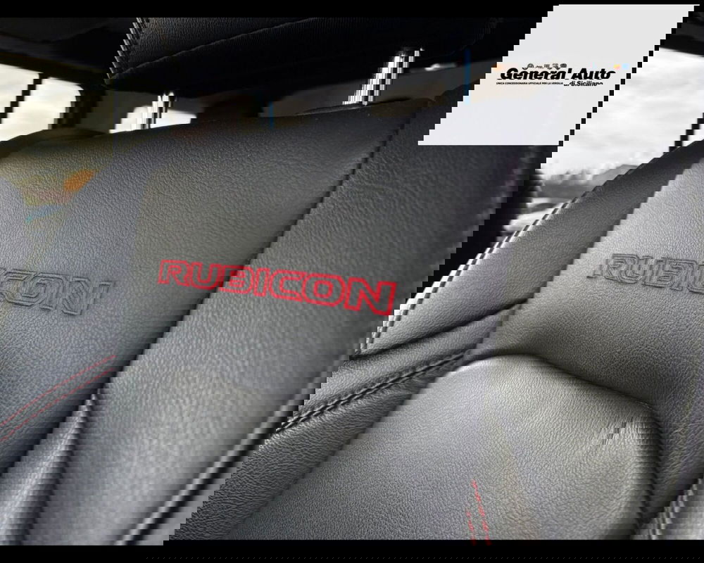 Jeep Wrangler Unlimited usata a Lucca (17)