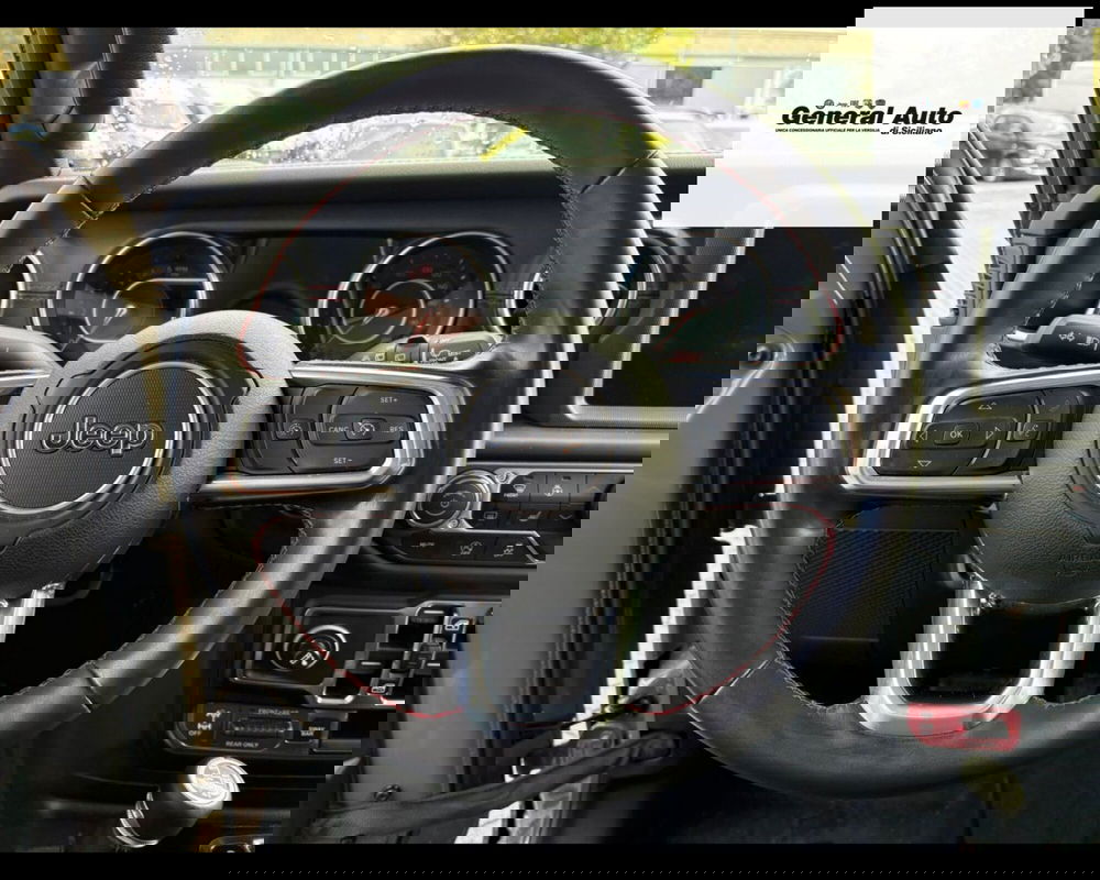 Jeep Wrangler Unlimited usata a Lucca (19)