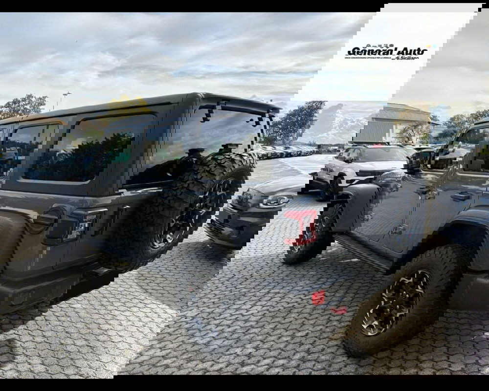 Jeep Wrangler Unlimited usata a Lucca (5)