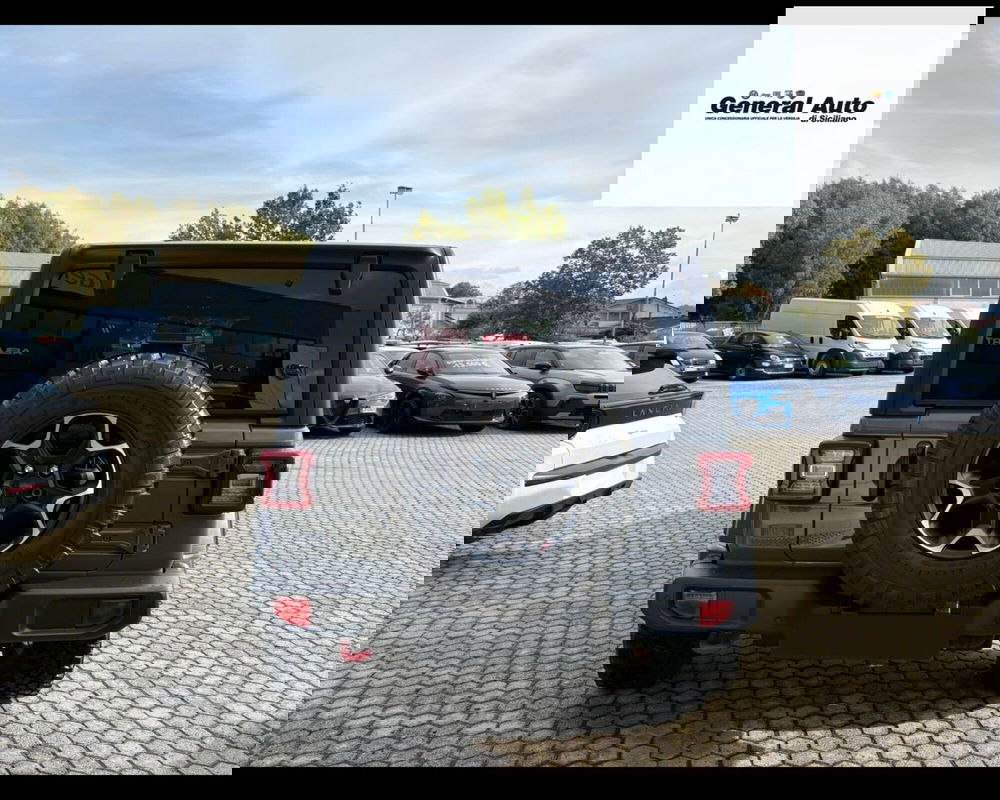 Jeep Wrangler Unlimited usata a Lucca (6)