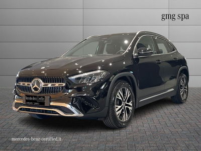Mercedes-Benz GLA SUV 200 d Progressive Advanced auto nuova a Vinci