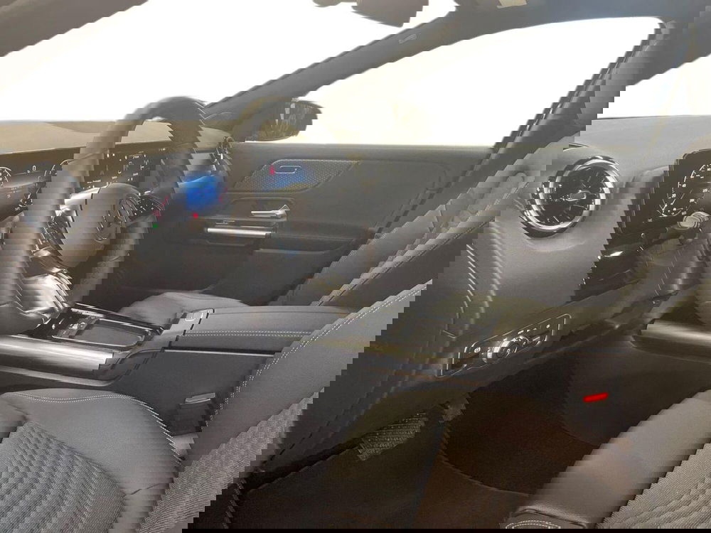 Mercedes-Benz GLA SUV nuova a Firenze (10)