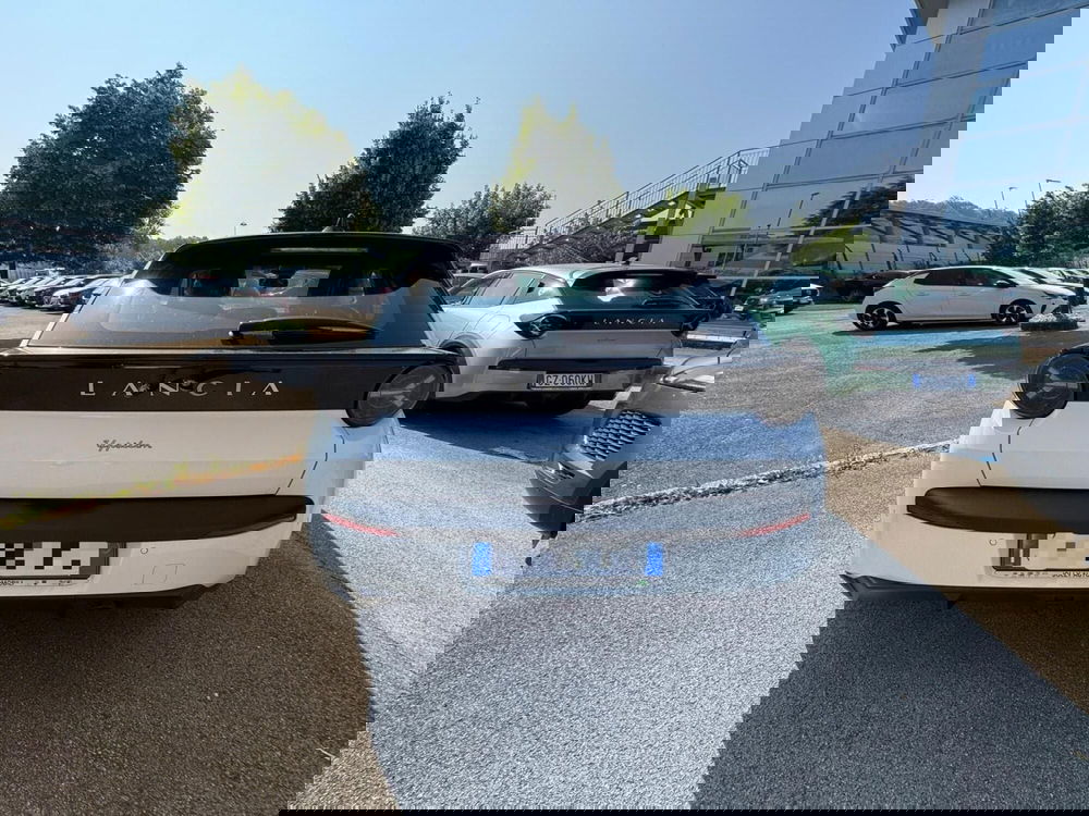 Lancia Ypsilon nuova a Frosinone (4)