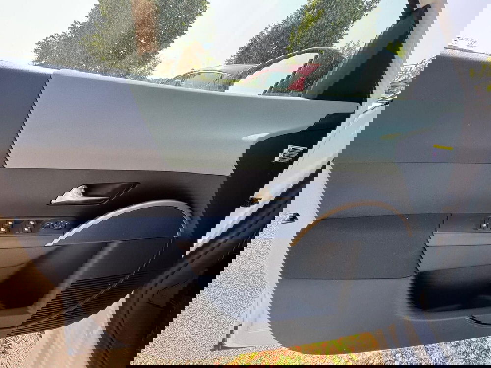 Lancia Ypsilon nuova a Frosinone (9)