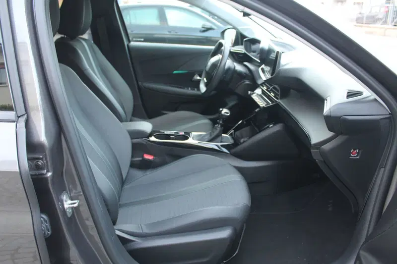 Peugeot 208 usata a Cuneo (9)