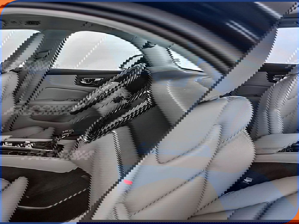 Volvo V60 Cross Country usata a Milano (14)