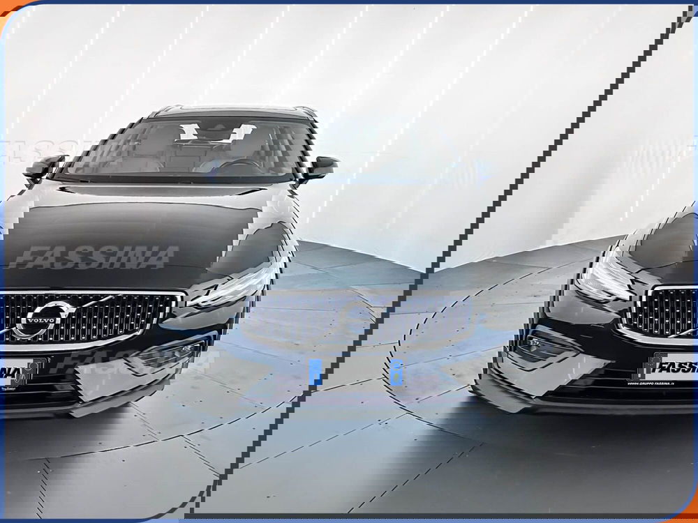Volvo V60 Cross Country usata a Milano (2)