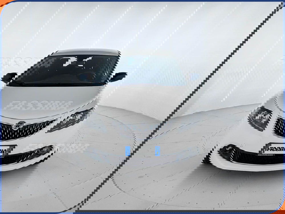 Lancia Ypsilon usata a Milano (3)