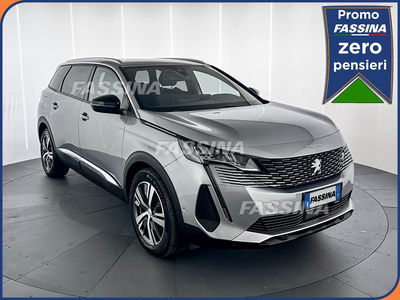 Peugeot 5008 PureTech Turbo 130 S&amp;S EAT8 Allure Pack del 2023 usata a Milano