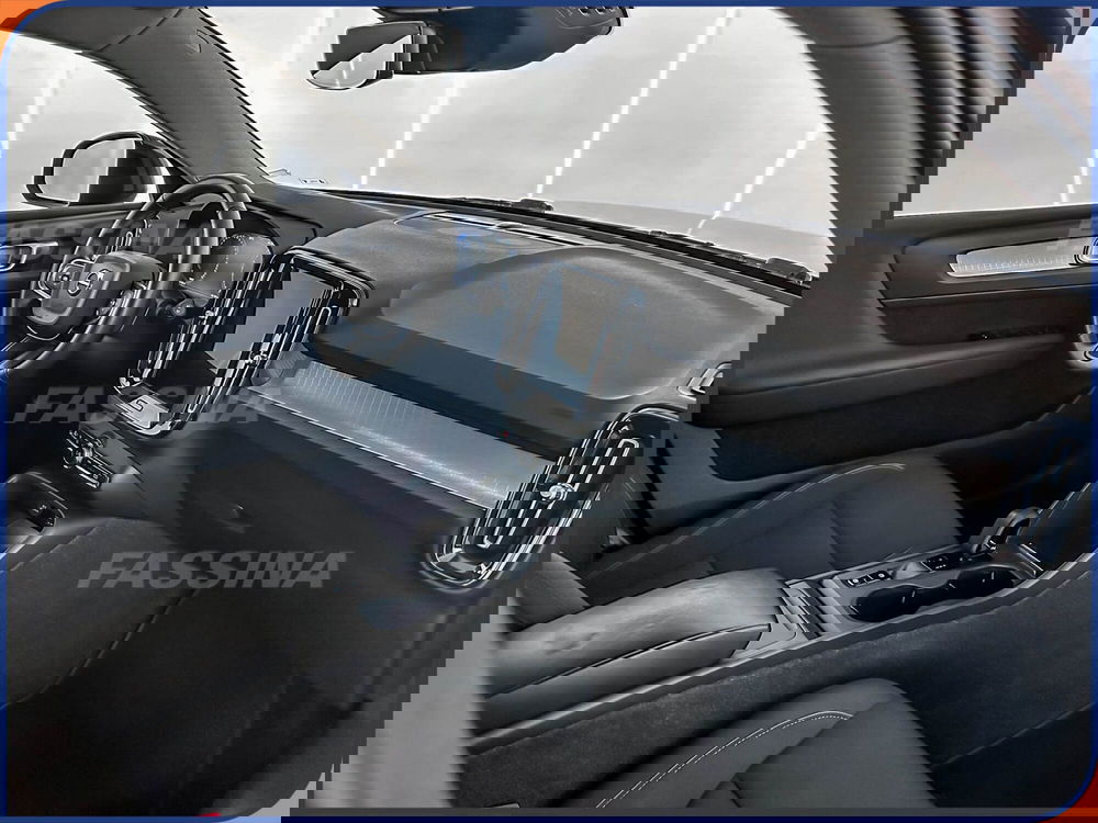 Volvo XC40 usata a Milano (12)