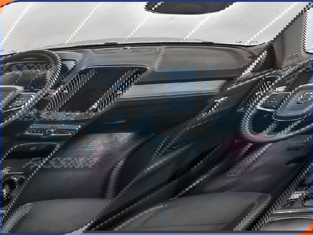 Volvo XC40 usata a Milano (10)