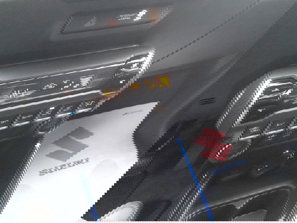 Suzuki Ignis nuova a Piacenza (8)
