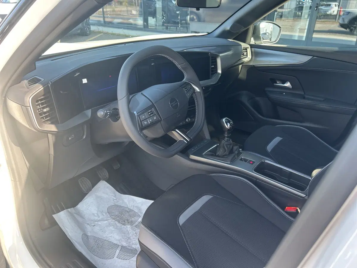 Opel Mokka nuova a Parma (9)