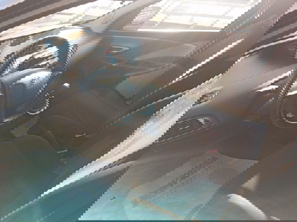 Lancia Ypsilon usata a Piacenza (9)
