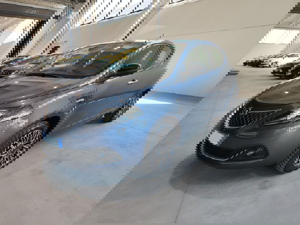 Lancia Ypsilon nuova a Torino