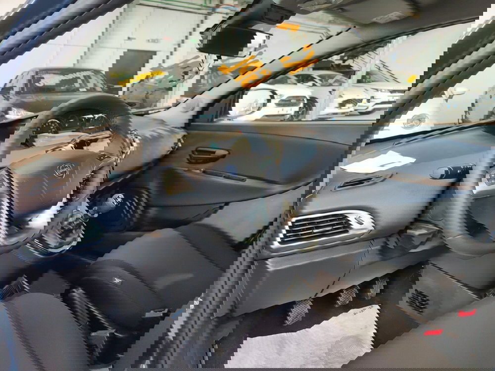 Lancia Ypsilon nuova a Torino (11)
