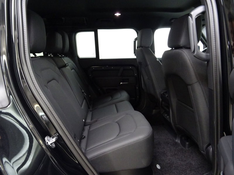 Land Rover Defender usata a Como (5)