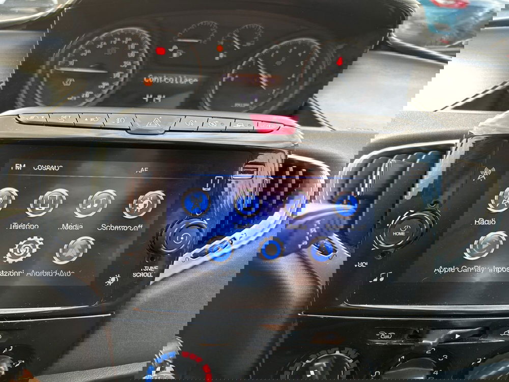 Lancia Ypsilon usata a Roma (15)