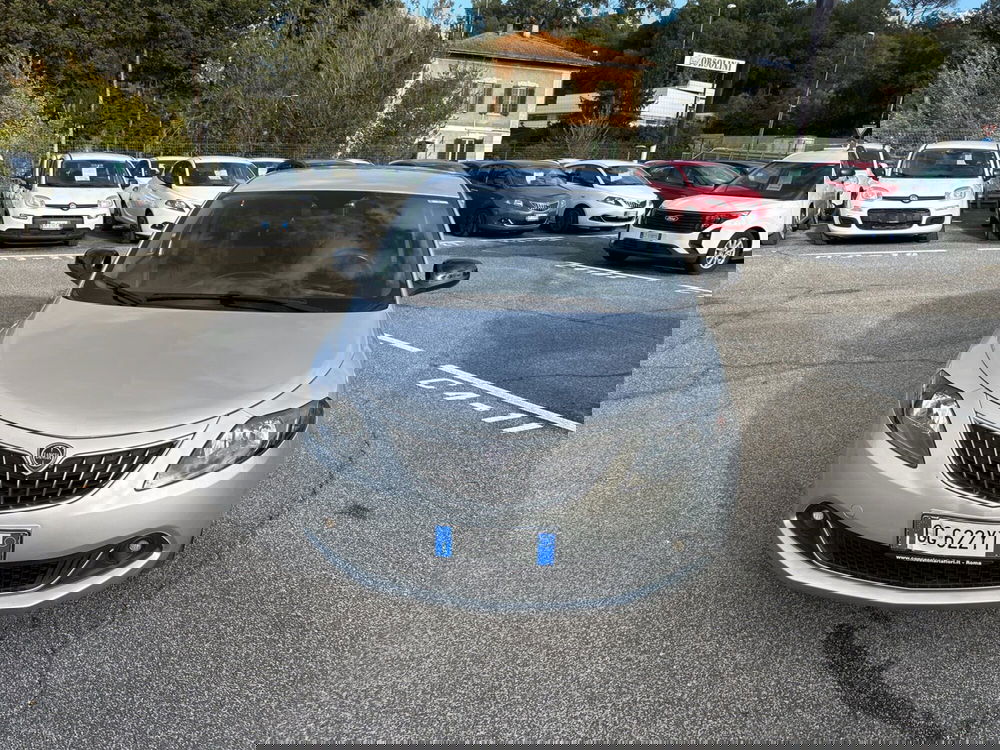Lancia Ypsilon usata a Roma (7)