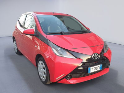 Toyota Aygo 1.0 VVT-i 69 CV 5 porte x-play del 2015 usata a Monselice