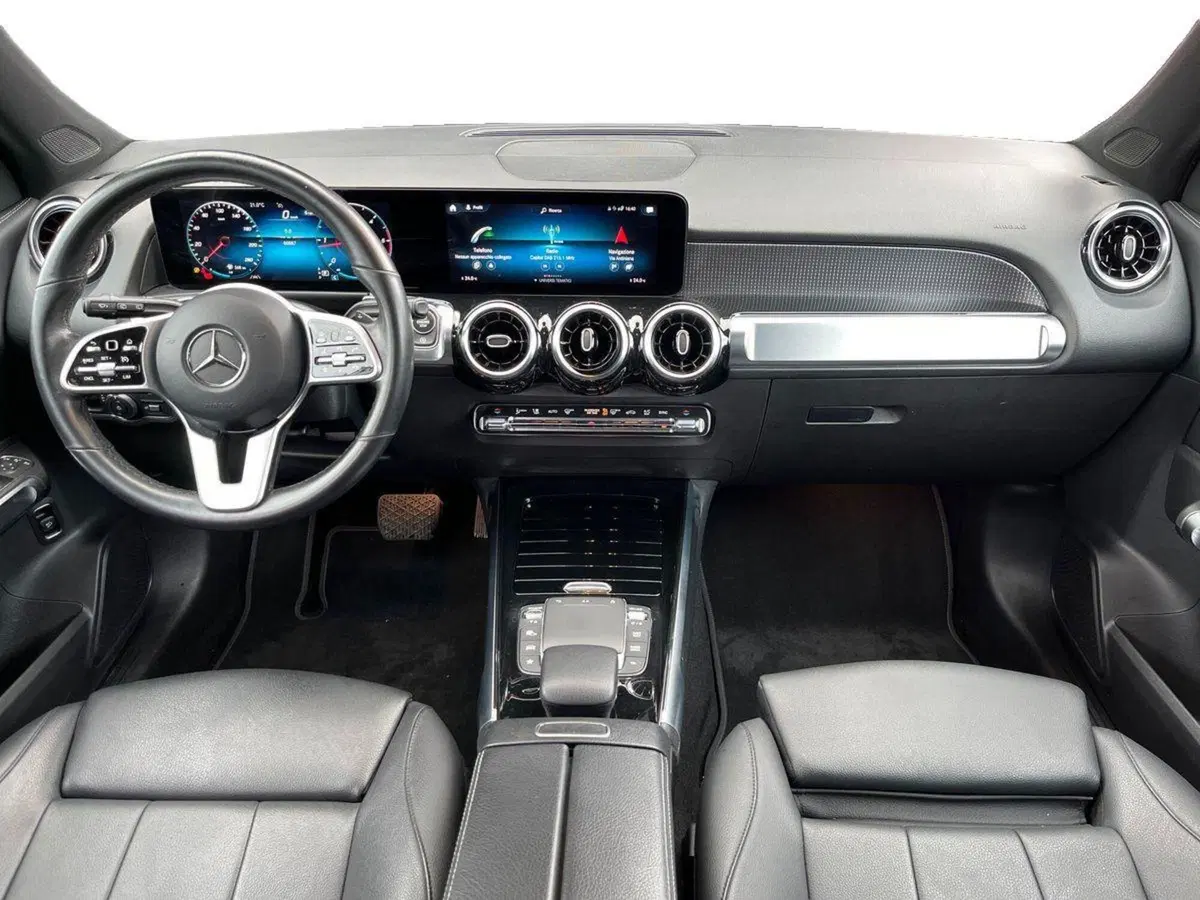 Mercedes-Benz GLB usata a Napoli (11)