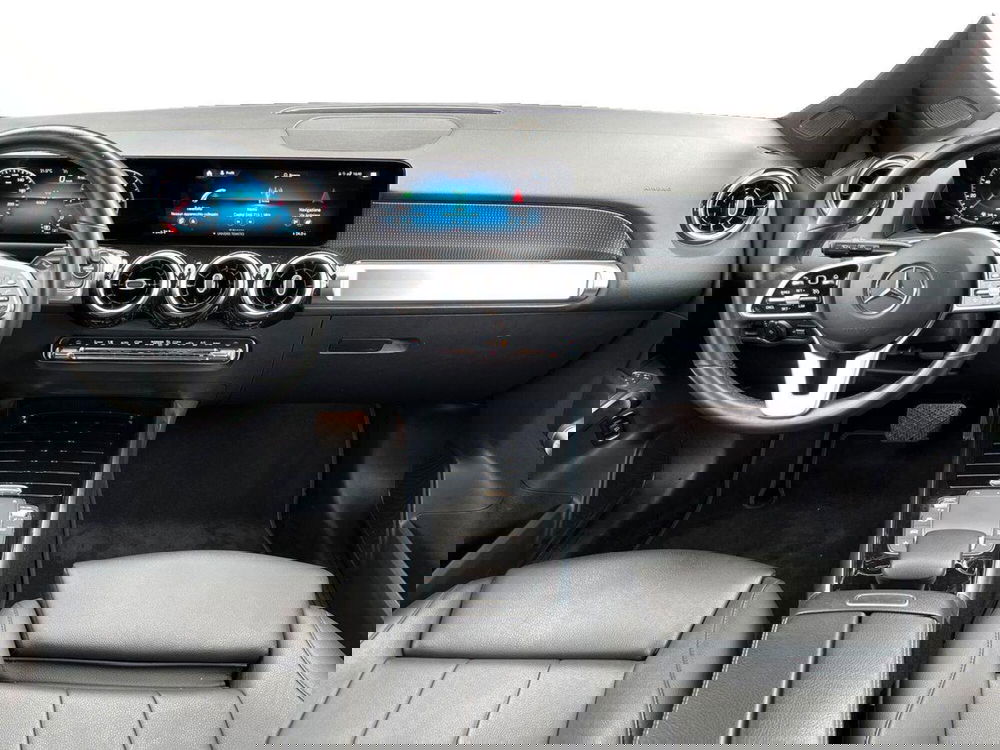 Mercedes-Benz GLB usata a Napoli (11)