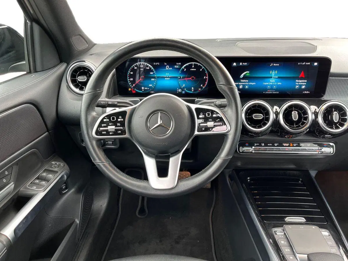 Mercedes-Benz GLB usata a Napoli (12)
