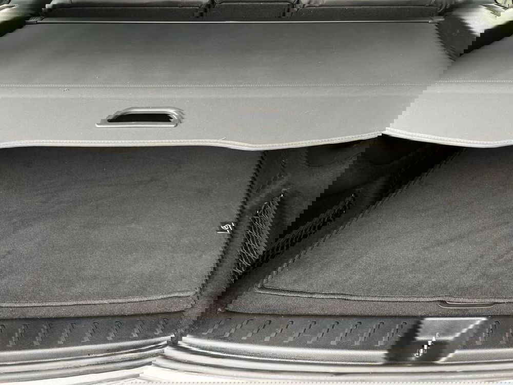 Mercedes-Benz GLB usata a Napoli (16)