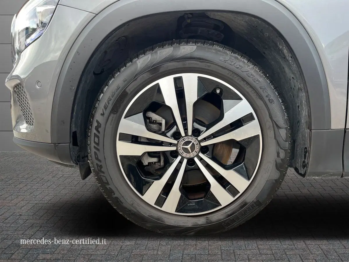 Mercedes-Benz GLB usata a Napoli (8)