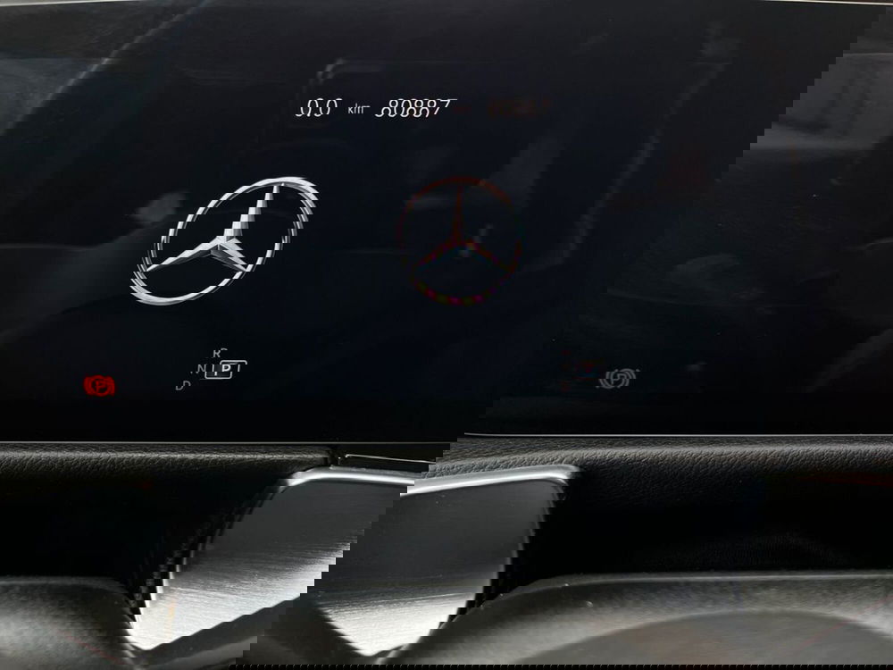 Mercedes-Benz GLB usata a Napoli (9)