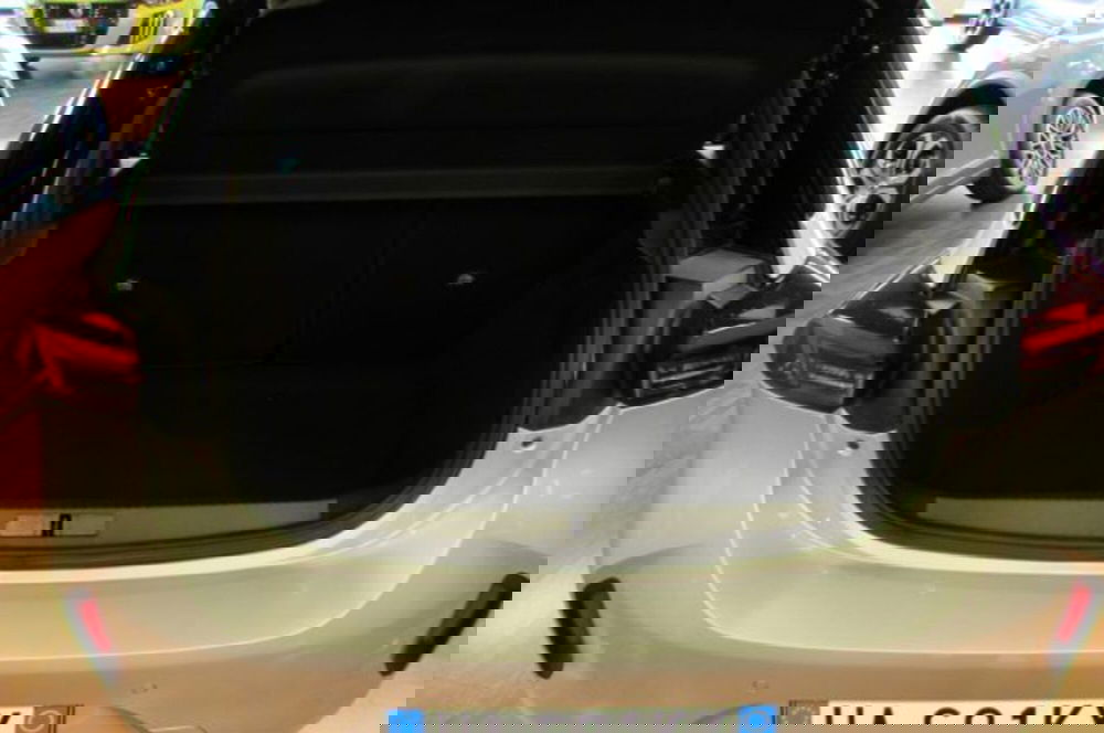 Opel Corsa nuova a Milano (14)