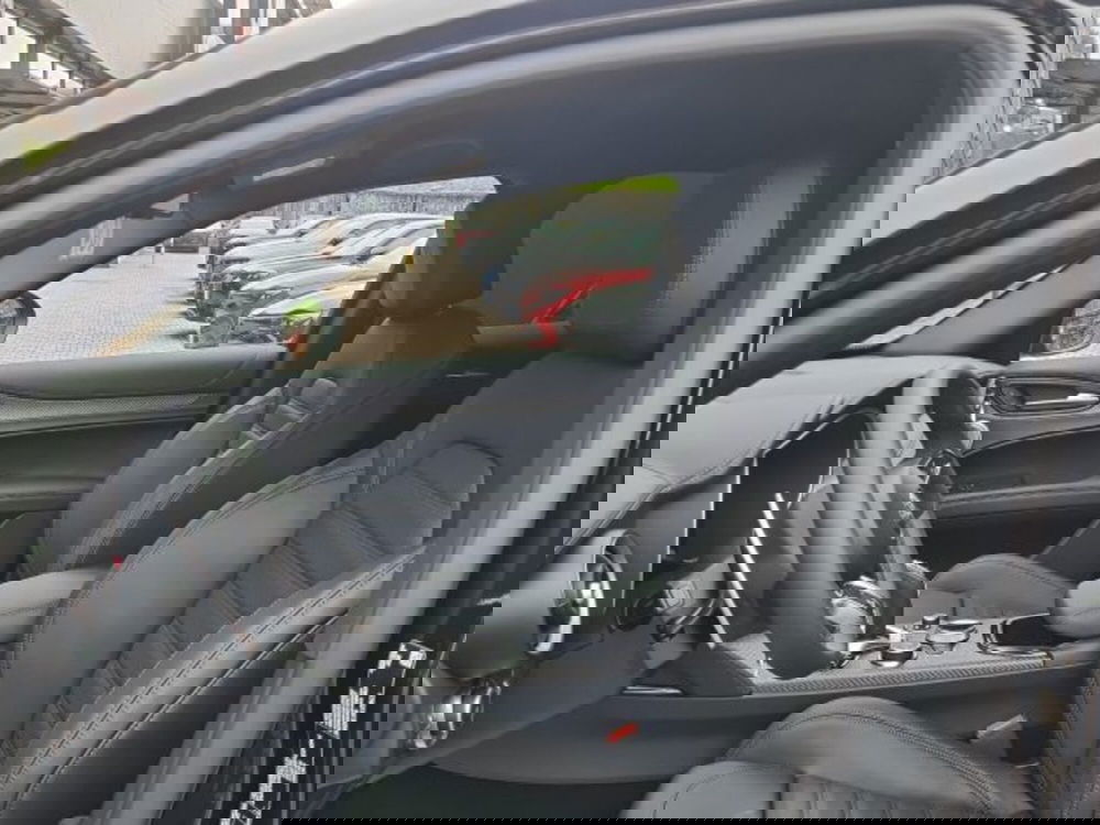 Alfa Romeo Stelvio nuova a Monza e Brianza (11)